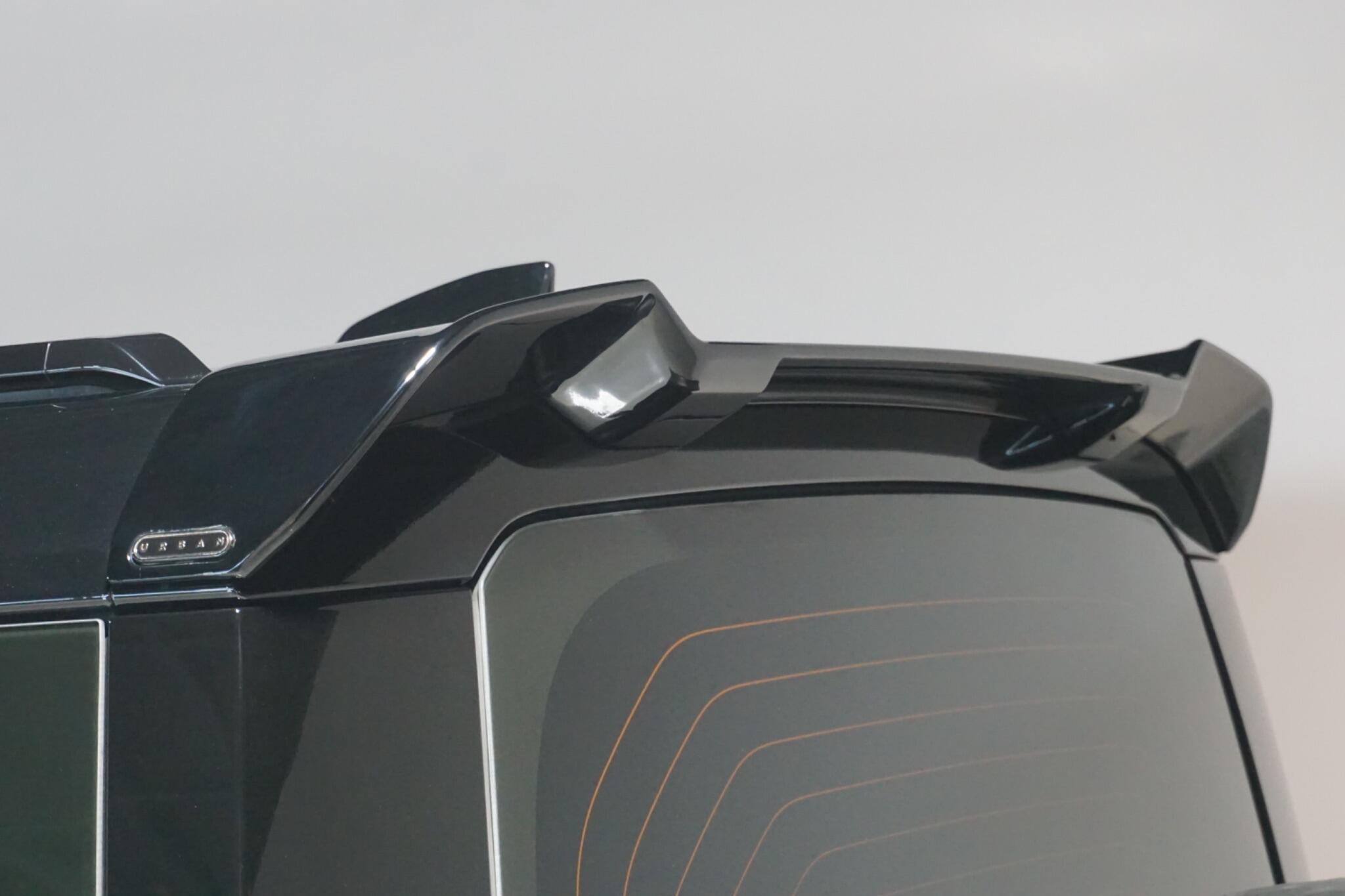 Land Rover Defender 110 3.0 D250 MHEV SE SUV 5dr Diesel Auto 4WD Euro 6 (s/s) (250 ps)